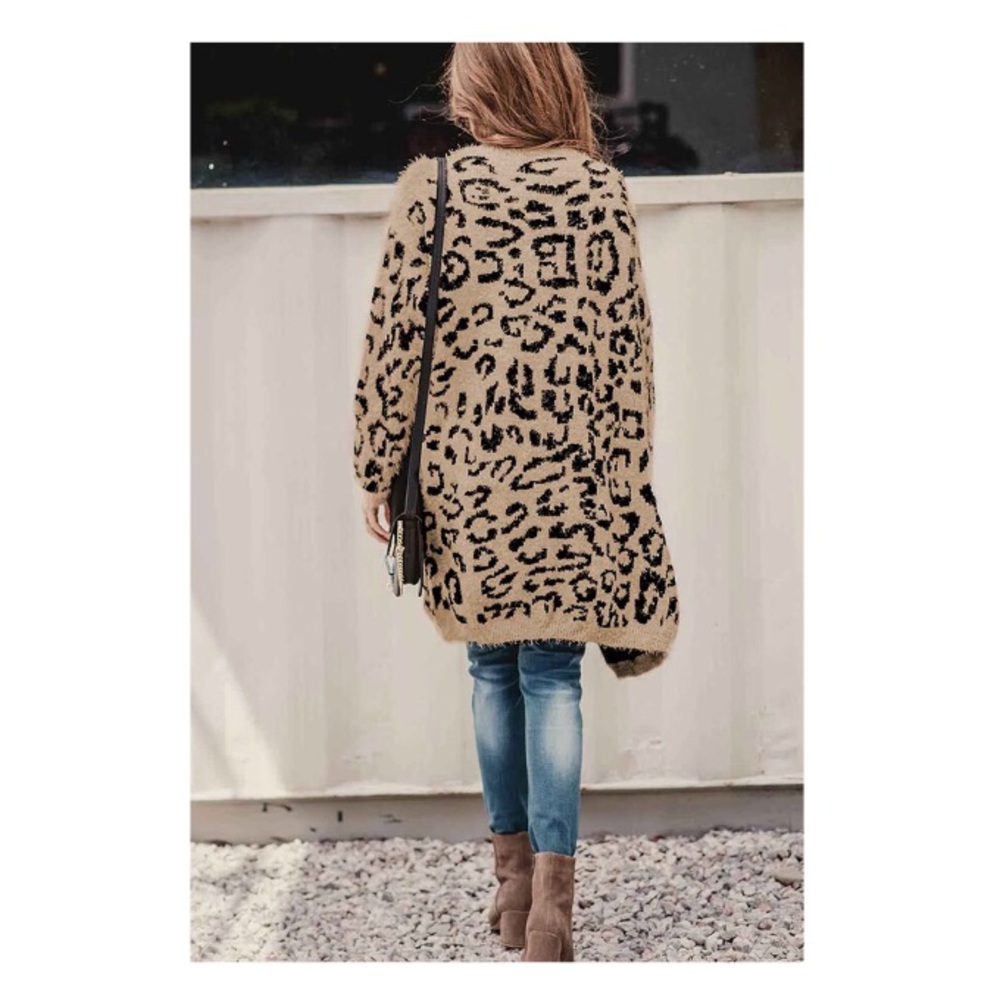 Fuzzy Leopard Print Cardigan - Picture 6 of 6